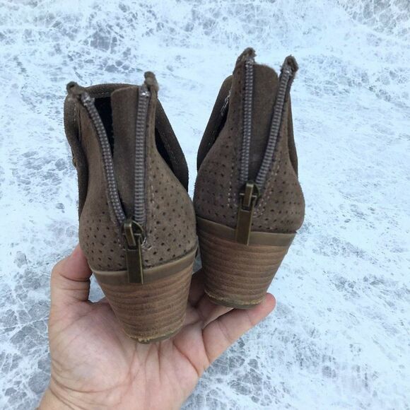 Adam Tucker Me Too Tate Brown Suede Leather Perforated Ankle Booties 7.5 M - Picture 6 of 10